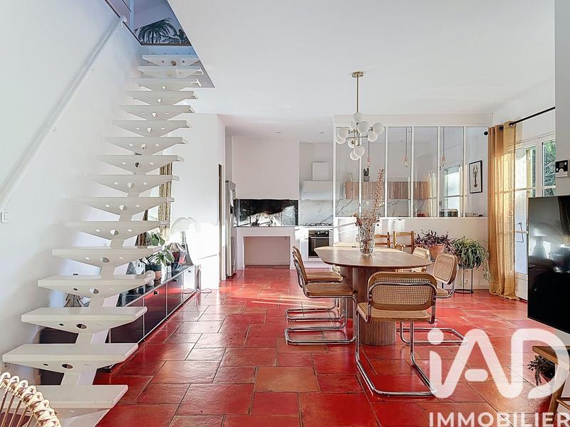 Maison - 182 m² - 5 pièces