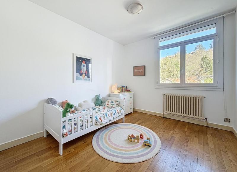 Appartement - 82 m² - 4 pièces