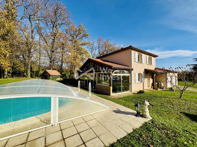 Maison - 138 m² - 6 pièces