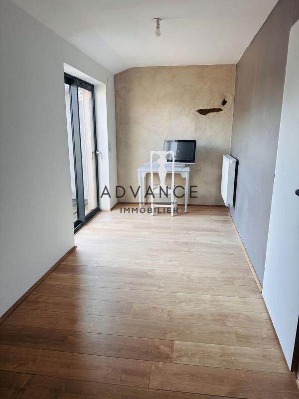 Corps de ferme - 320 m² - 5 pièces