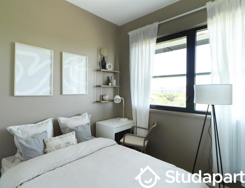 Chambre - 10 m² - 1 pièce