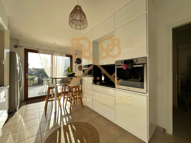 Maison - 160 m² - 7 pièces