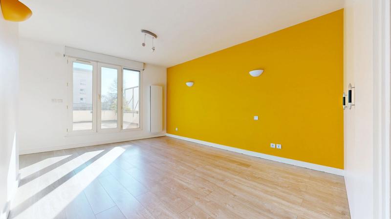 Appartement - 204 m² - 5 pièces