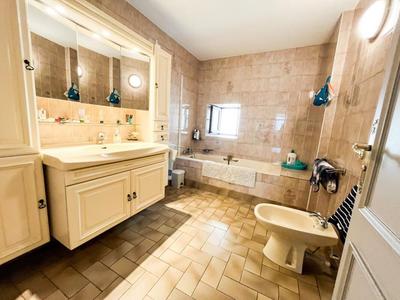 Maison - 153 m² - 6 pièces