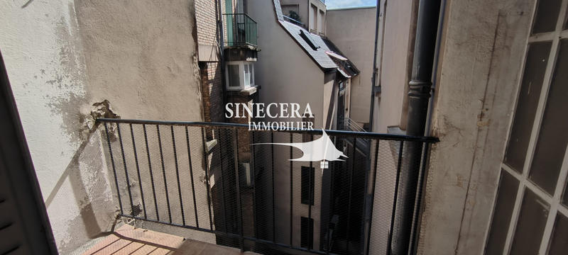 Appartement - 210 m² - 3 pièces