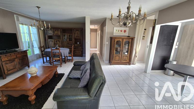 Maison - 94 m² - 5 pièces