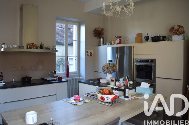 Maison - 390 m² - 12 pièces