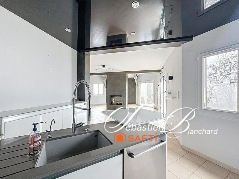 Maison - 145 m² - 4 pièces