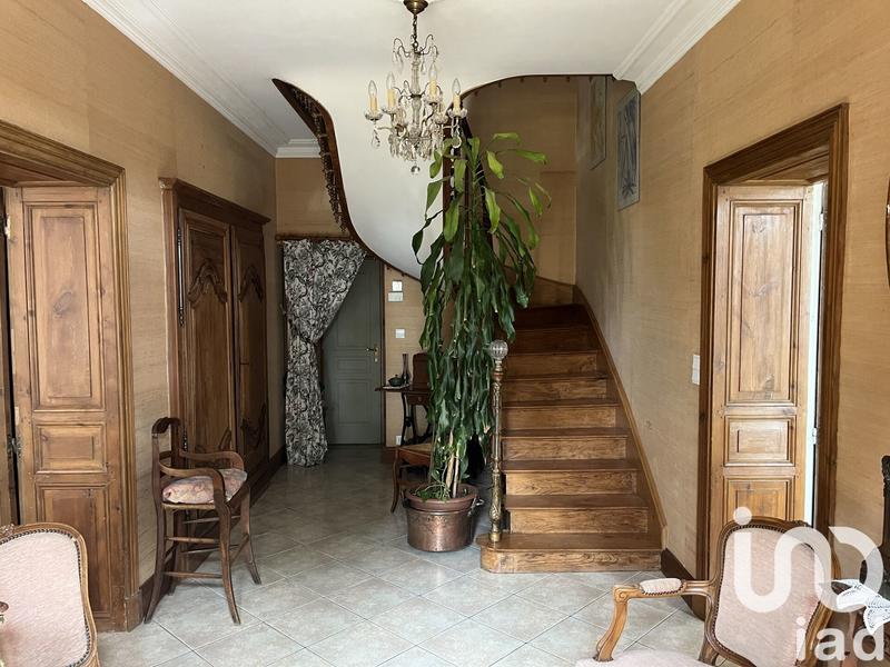 Maison - 292 m² - 10 pièces