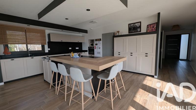 Maison - 150 m² - 5 pièces