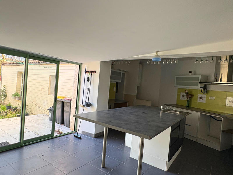 Maison - 90 m² - 3 pièces