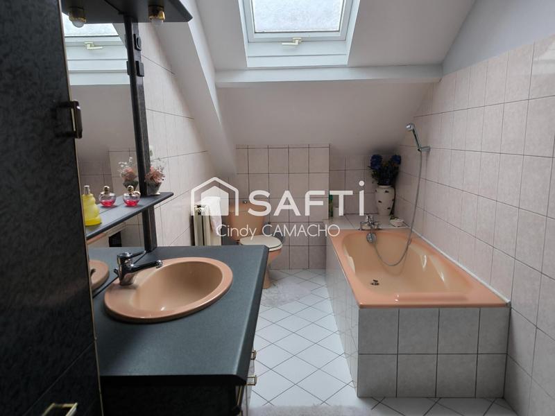 Maison - 169 m² - 8 pièces