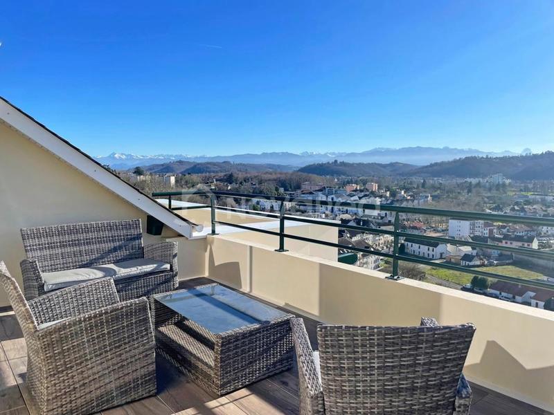 Appartement - 140 m² - 4 pièces