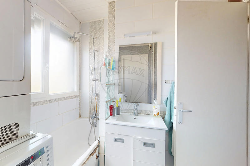 Appartement - 79 m² - 4 pièces