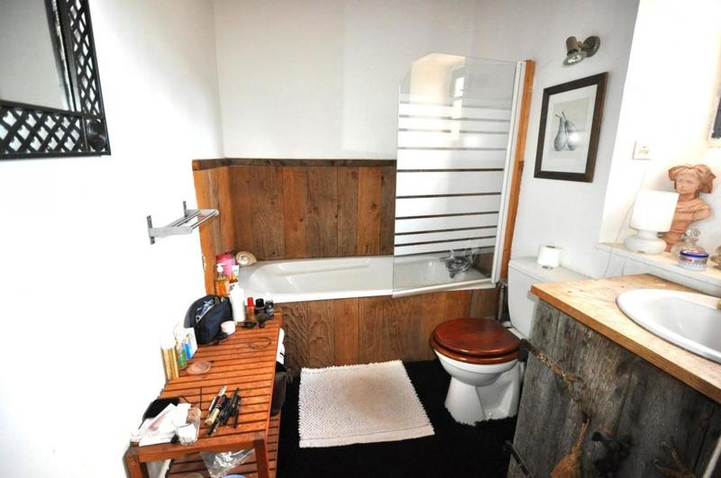 Maison en pierre - 450 m² - 12 pièces