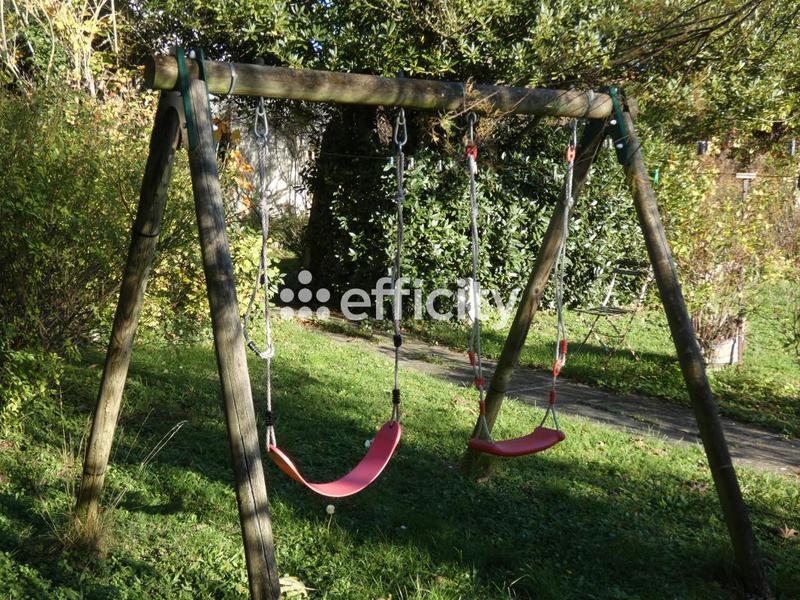 Maison - 307 m² - 10 pièces