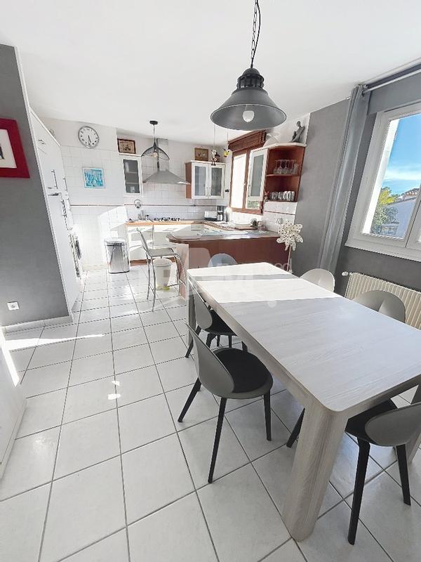 Villa - 139 m² - 6 pièces