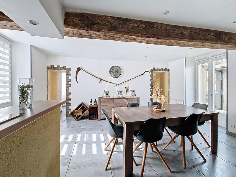 Maison - 106 m² - 6 pièces