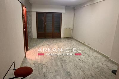 Local commercial - 67 m²