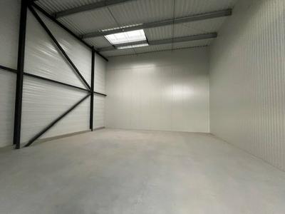 Local d'activité / Entrepôt - 127 m²