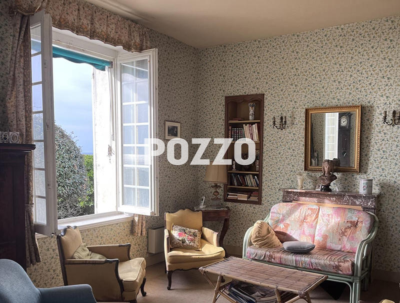 Maison - 145 m² - 8 pièces