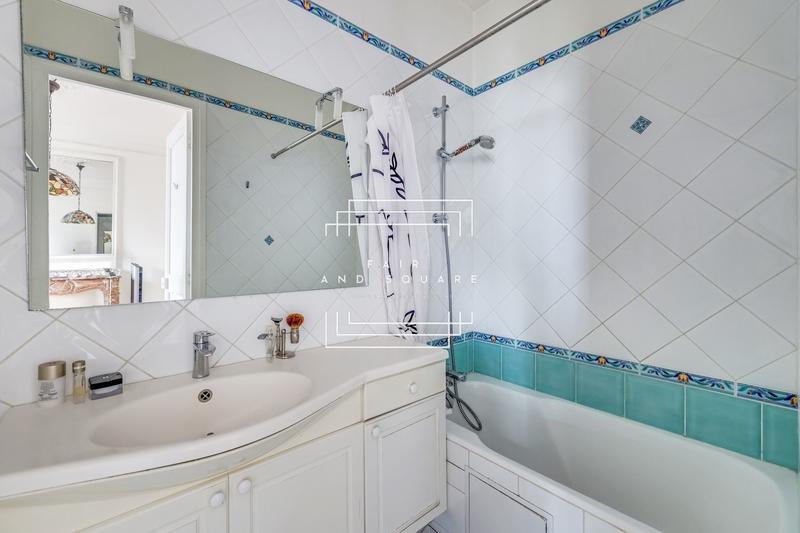 Appartement - 75 m² - 3 pièces