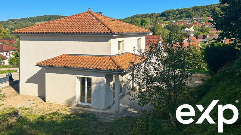 Maison - 122 m² - 6 pièces