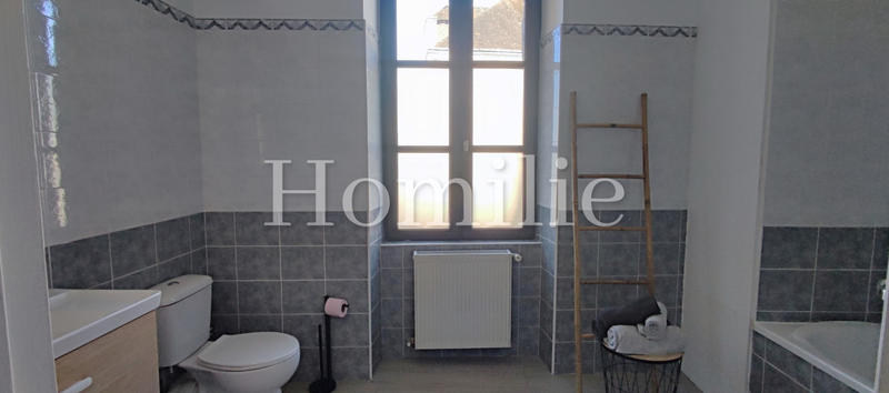 Appartement - 85 m² - 3 pièces