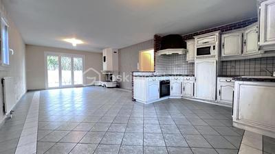 Maison traditionnelle - 136 m² - 7 pièces