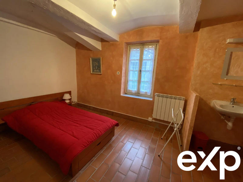 Maison - 301 m² - 11 pièces