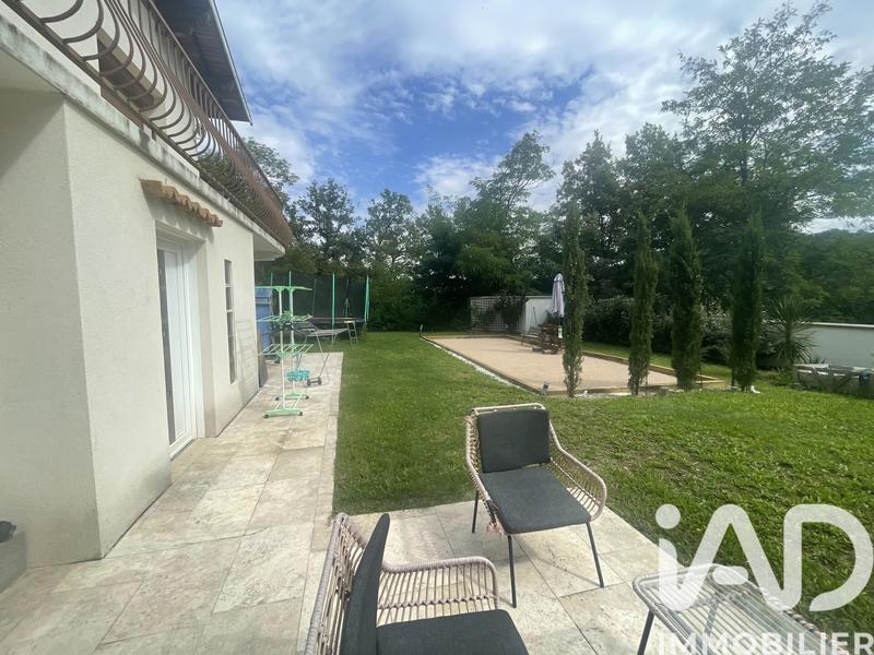 Maison - 163 m² - 6 pièces