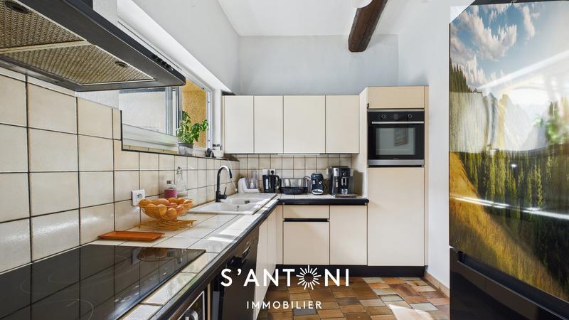 Maison - 181 m² - 6 pièces