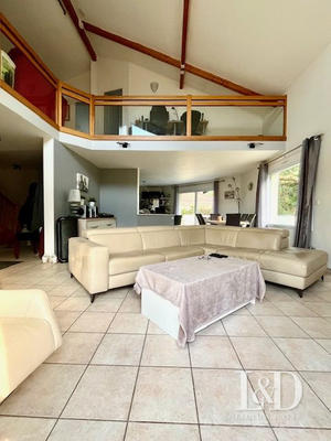 Maison - 192 m² - 6 pièces