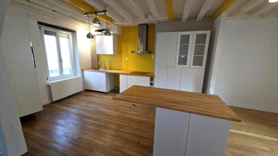 Maison - 111 m² - 5 pièces
