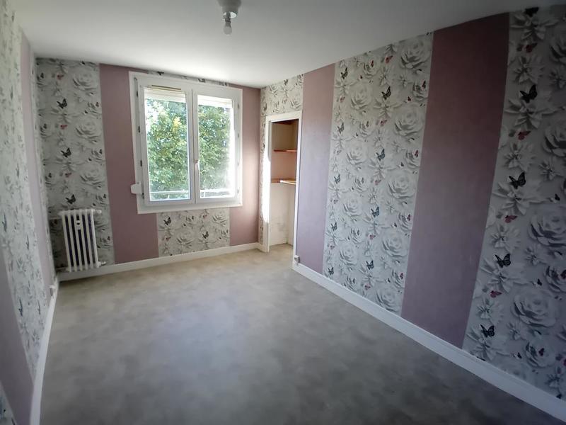 Appartement - 93 m² - 5 pièces