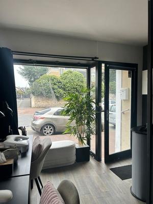 Local commercial - 18 m² - 1 pièce