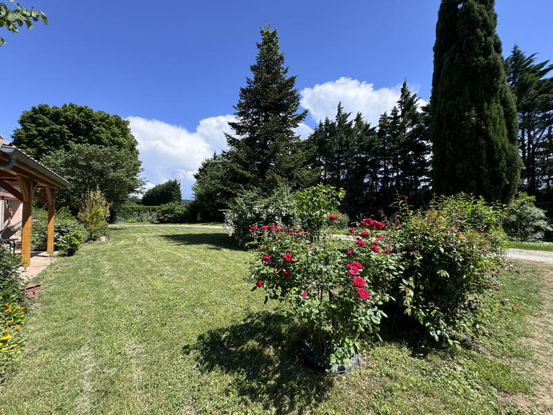 Maison - 246 m² - 8 pièces