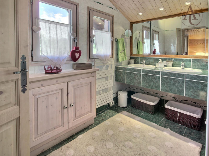 Châlet - 113 m² - 4 pièces