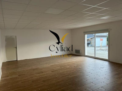 Local commercial - 75 m² - 3 pièces