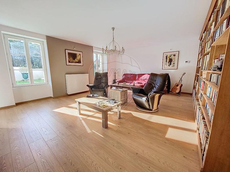 Mas - 210 m² - 7 pièces