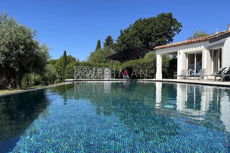 Villa - 180 m² - 5 pièces