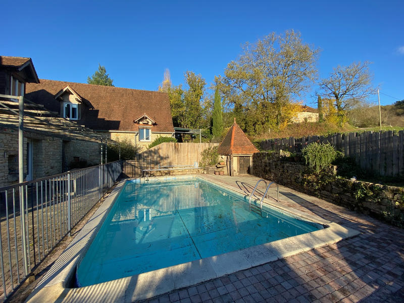 Maison - 265 m² - 10 pièces