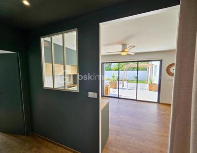 Maison - 121 m² - 5 pièces