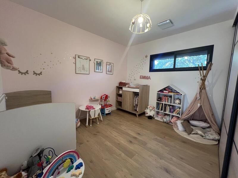 Villa - 160 m² - 5 pièces