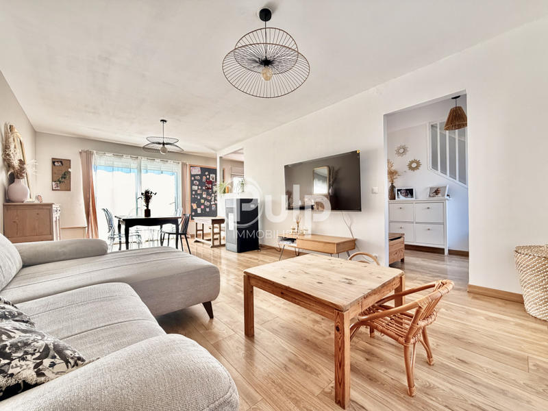 Maison - 114 m² - 8 pièces