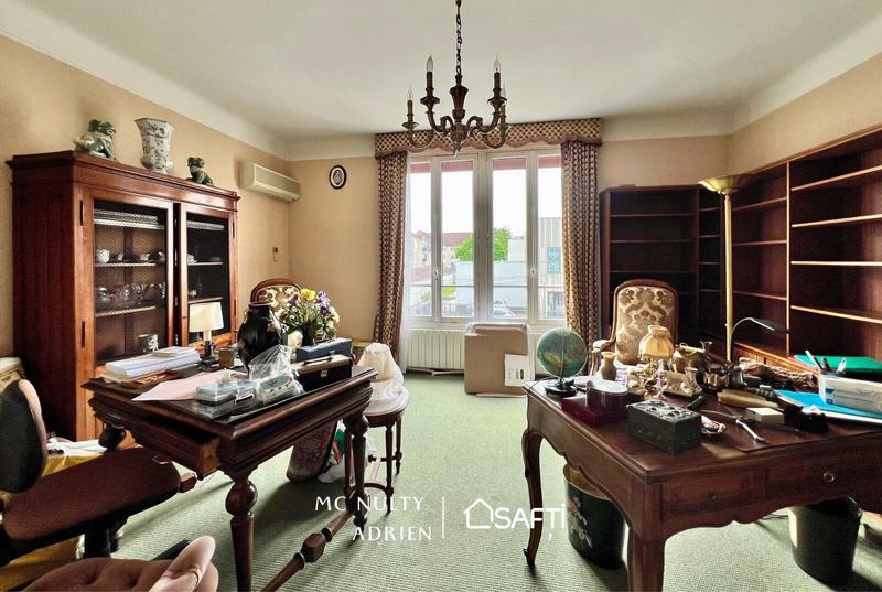 Maison - 143 m² - 8 pièces