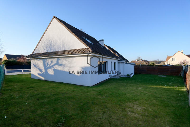 Maison - 128 m² - 7 pièces