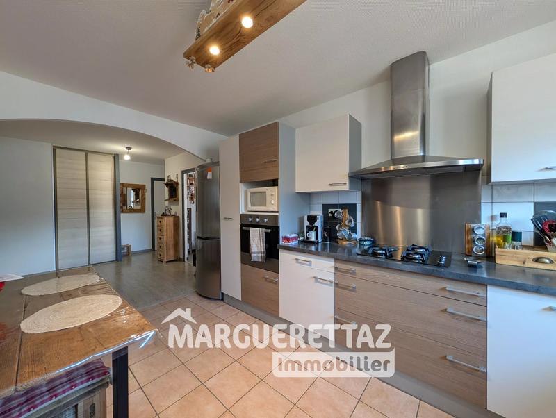 Appartement - 75 m² - 3 pièces