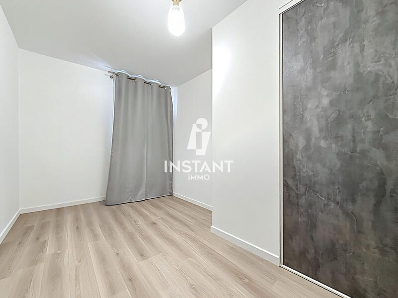 Appartement - 80 m² - 5 pièces