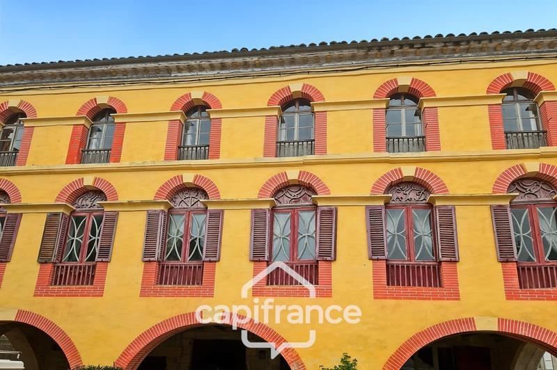 Maison - 450 m² - 11 pièces